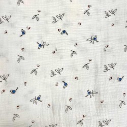 MUŚLIN bawełniany drukowany ISAO niebieskie białe ptaszki listki na białym